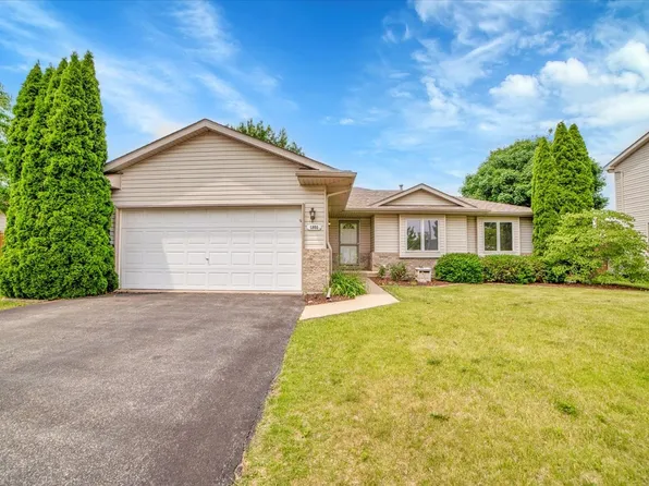 1801 Great Falls Dr, Plainfield, IL 60586