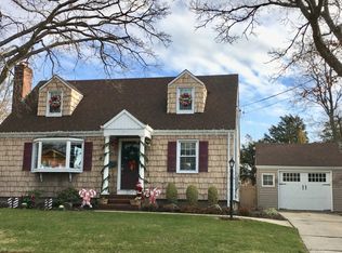 1235 Powell Ave, Merrick, NY 11566