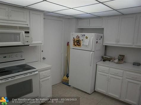5th image of 3850 Galt Ocean Dr APT 903