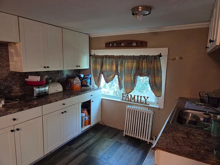162 Main St — Photo 14
