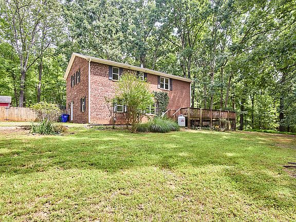 5th image of 3710 Buckhorn Rd