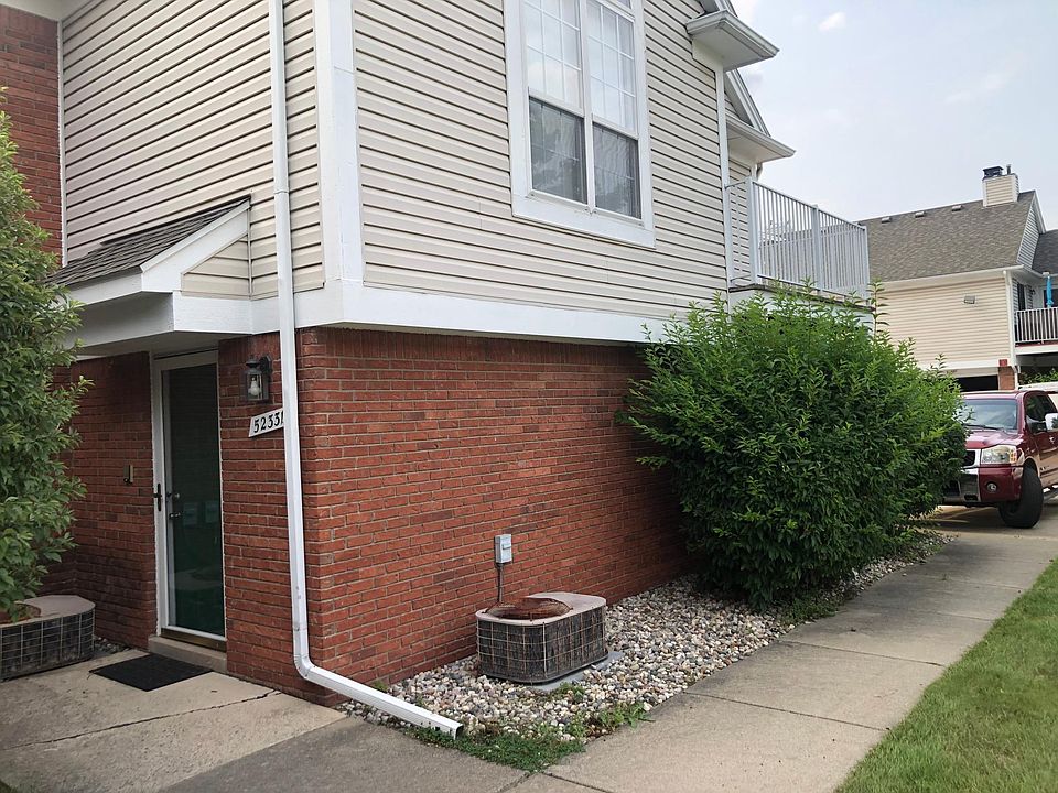 1st image of 52331 Heatherstone Ave
