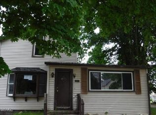 357 E Main St, Marcellus, MI 49067