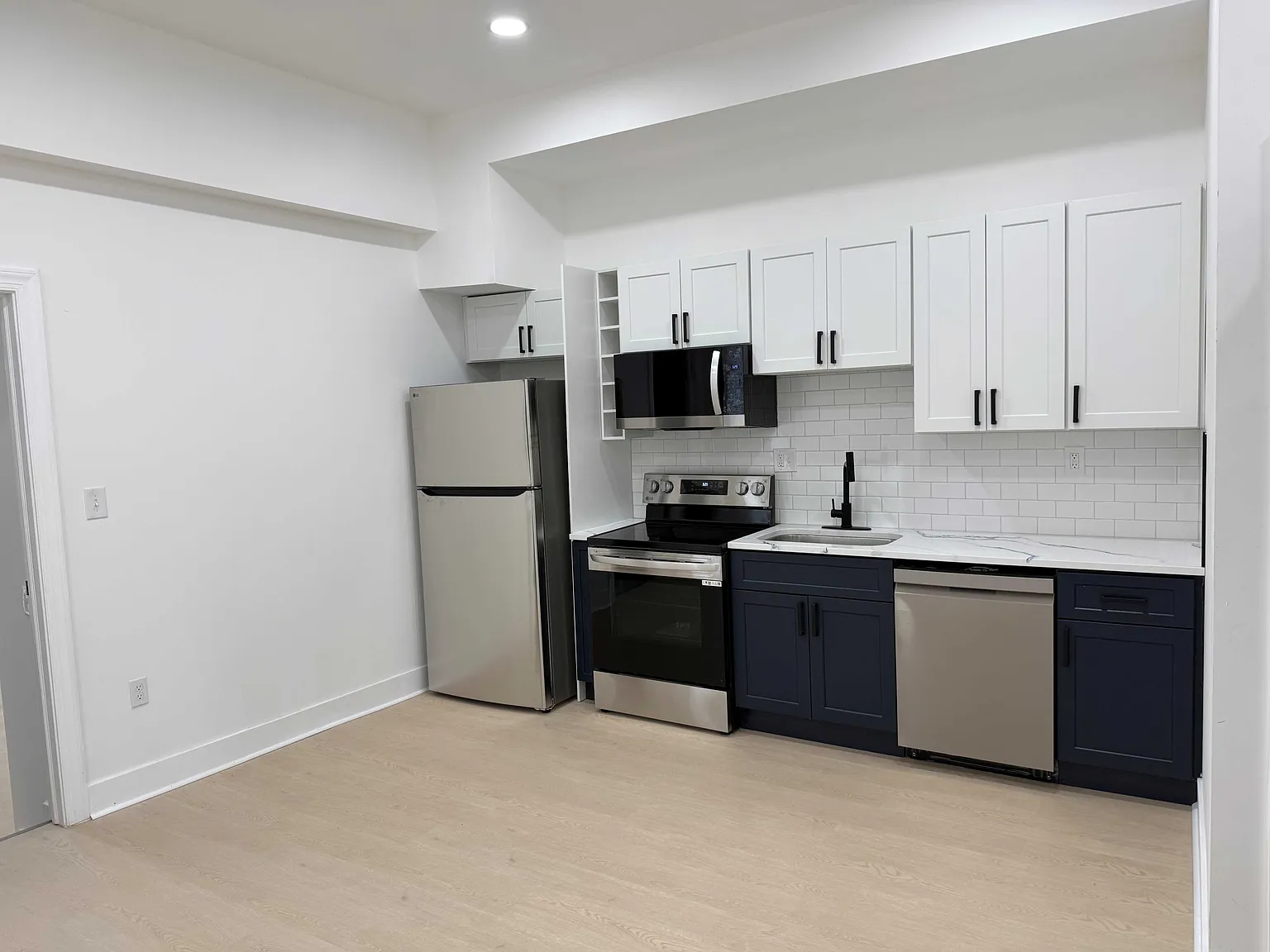 1012 W Lanvale St - 2 — Photo 4
