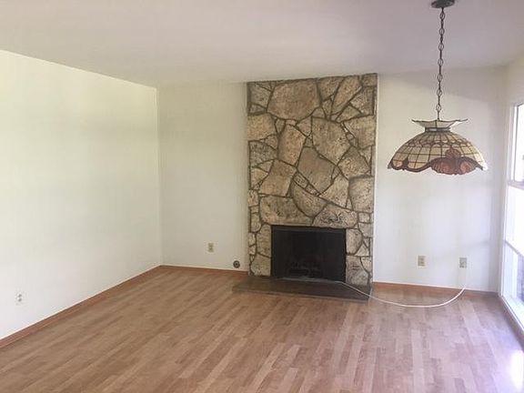 3rd image of 6721 Maury Dr