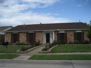 2945 Winterberry Dr, Carrollton, TX 75007