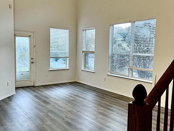 3rd image of 9808 Concord Dr