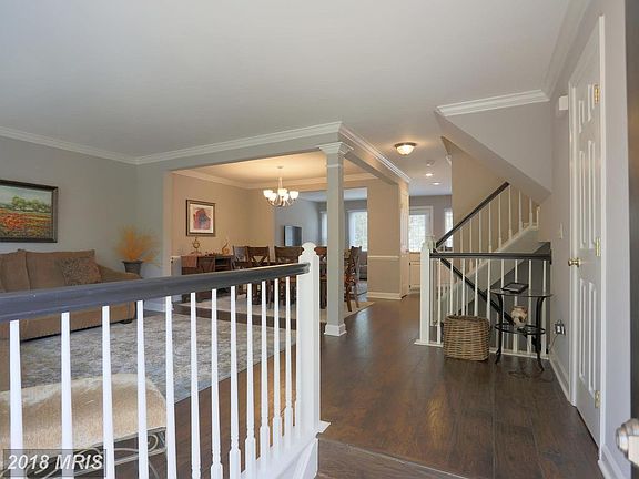 3rd image of 7439 Heatherfield Ln