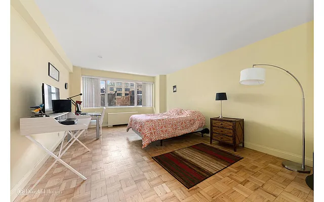 Rented by Douglas Elliman | media 4