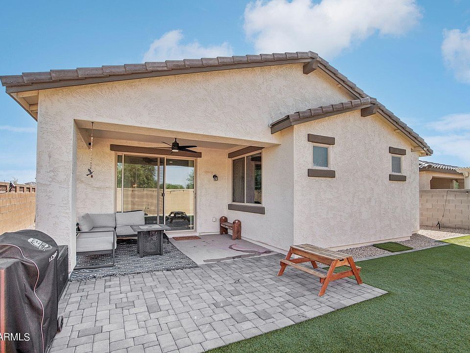 1st image of 862 S 172nd Avenue