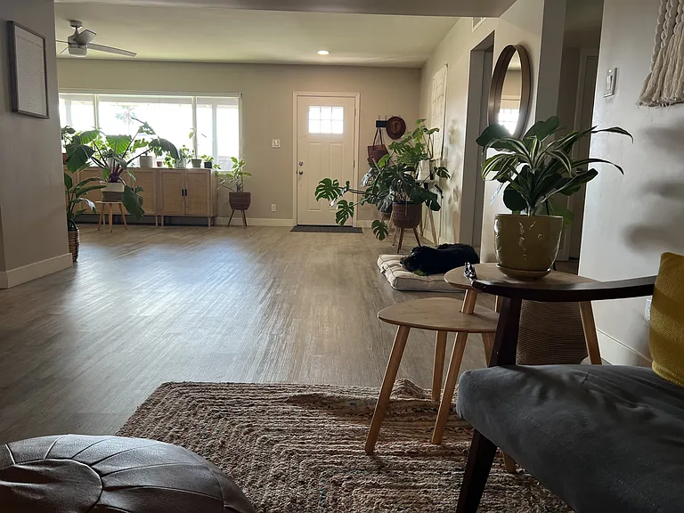 2136 W Village Dr — Photo 58
