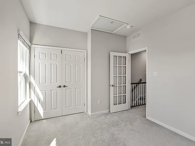 24 Sidney Ln — Photo 25