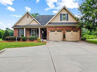171 Legacy Dr, Advance, NC 27006