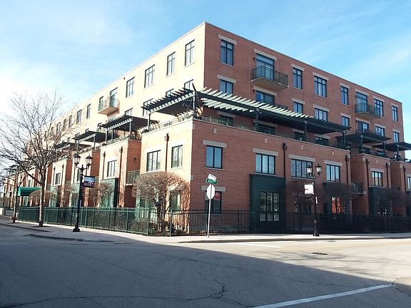3rd image of 131 W Adelaide St Unit 204