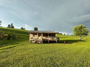5697 Mount View Rd, Jumping Branch, WV 25969