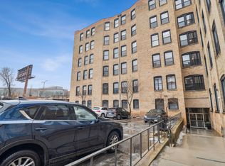525 N Halsted St UNIT 400, Chicago, IL 60642