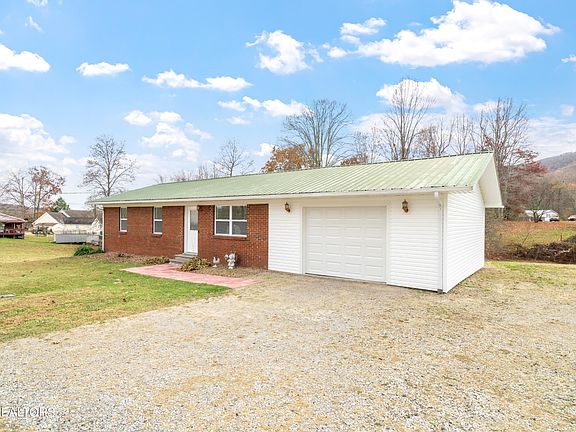 5th image of 139 Gaskin Cir