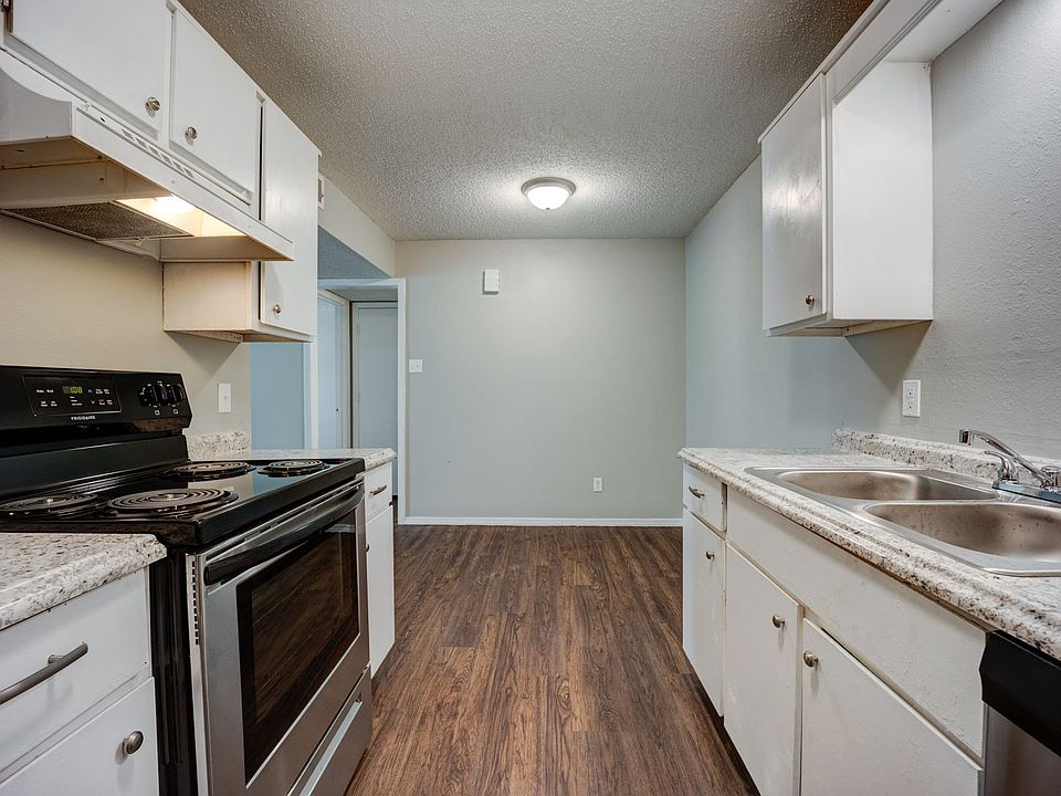 Ramsey Square Apartments 1624 Fresno St Fort Smith AR Zillow