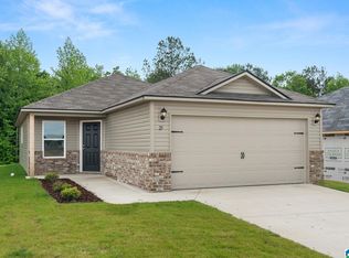 155 Jemison Trails Dr, Jemison, AL 35085