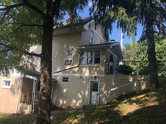 2nd image of 859 Stewart St