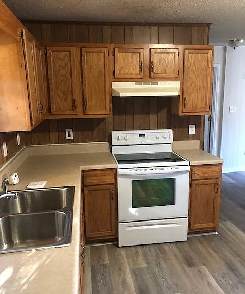9 Robbins Cir — Photo 5