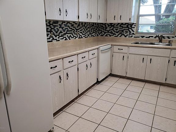 5th image of 8362 SW 90th St Unit B