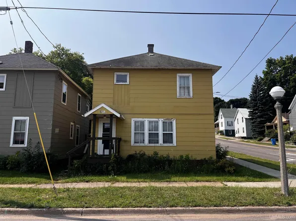 541 W Spring St, Marquette, MI 49855