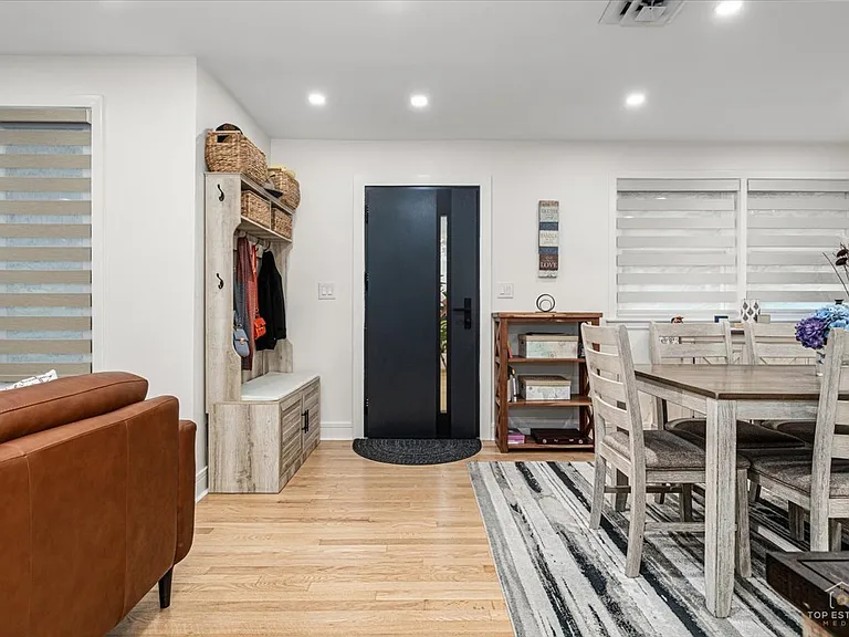 3521 Forest Ave — Photo 5