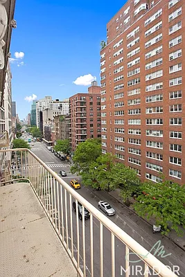 Rented by Mirador Real Estate | media 11