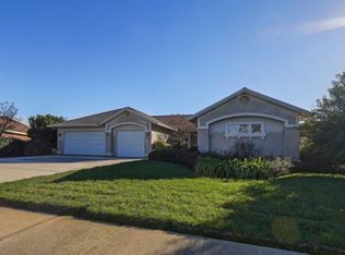 4893 Saint Charles Dr, Redding, CA 96002