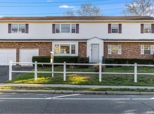 1336 N Jerusalem Rd, North Merrick, NY 11566