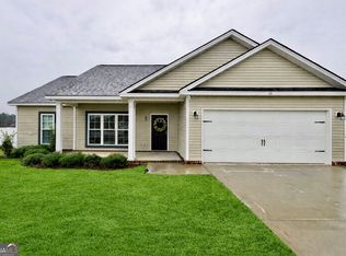 111 Old Auburn Ln, Brooklet, GA 30415