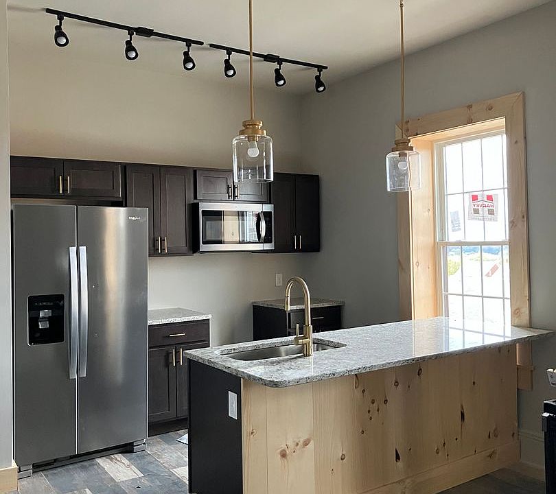 1st image of 84 E Main St #203