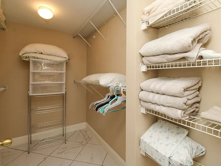 519 Roma Ct #3305 — Photo 38