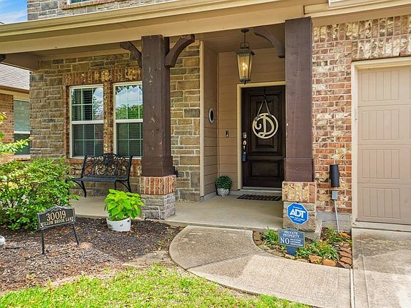 3rd image of 30019 Willow Brook Ln