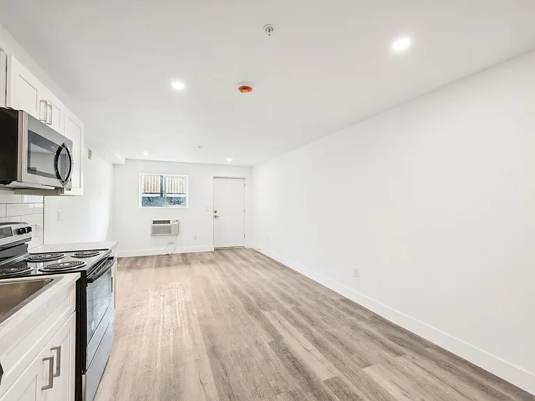 11800 E Colfax — Photo 56