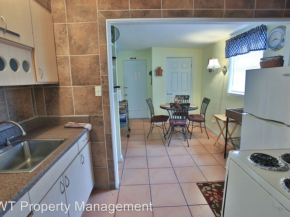 1st image of 108B S 13th St