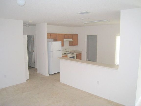 4th image of 931 Cumberland Dr