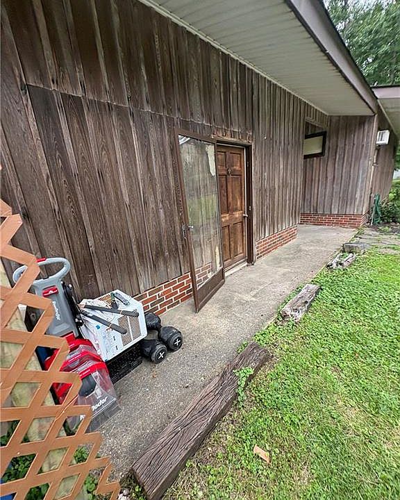 1st image of 3609 Parr Ln