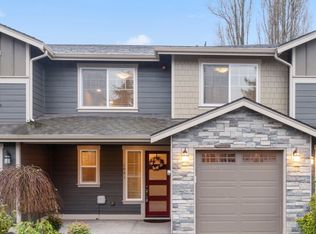 1051 SW 150th St, Seattle, WA 98166