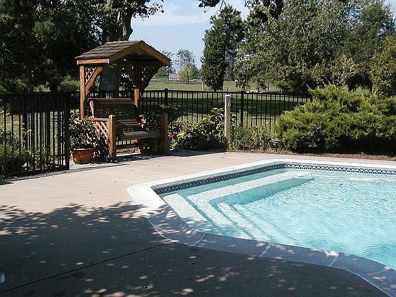 pool