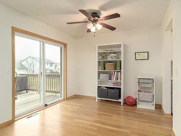 4th image of 9012 Regent Pkwy