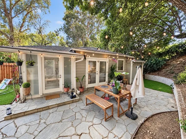 3818 Carpenter Ave, Studio City, CA 91604