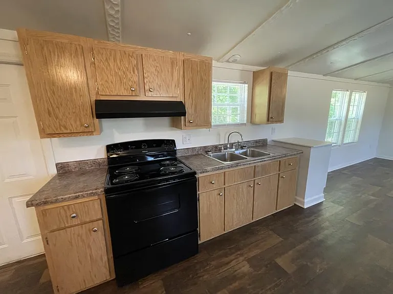 94 Knox Dr — Photo 14