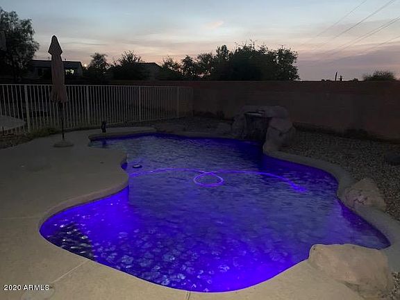 4th image of 4714 W Valencia Dr