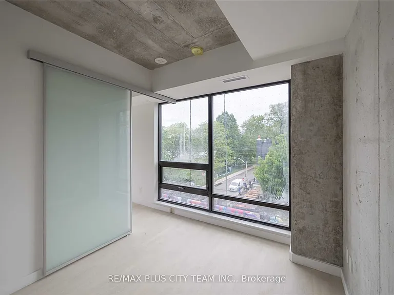 246 Logan Ave #309 — Photo 9