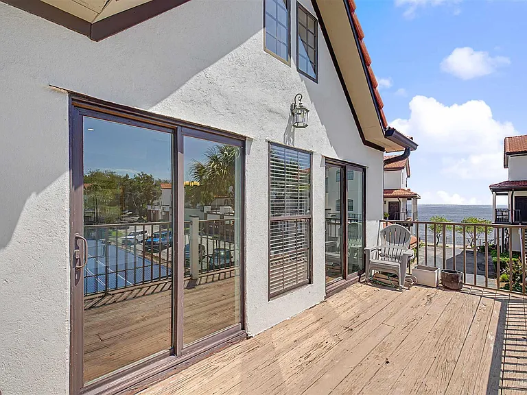 42 Baybridge Dr — Photo 29