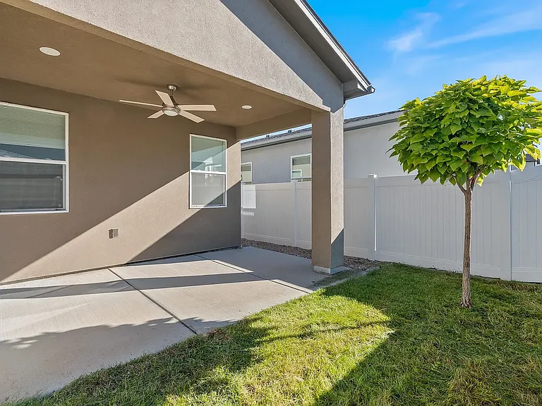 2453 Ross Rd #A — Photo 8