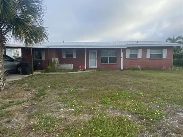 825 Blue Heron Blvd, Ruskin, FL 33570