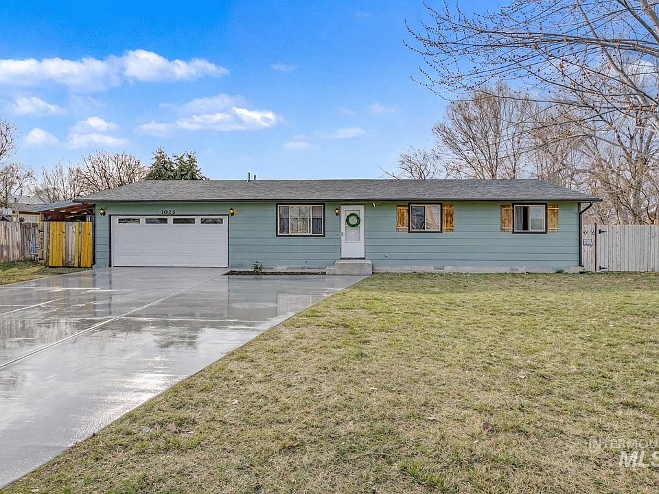 1st image of 1023 Lupine Pl